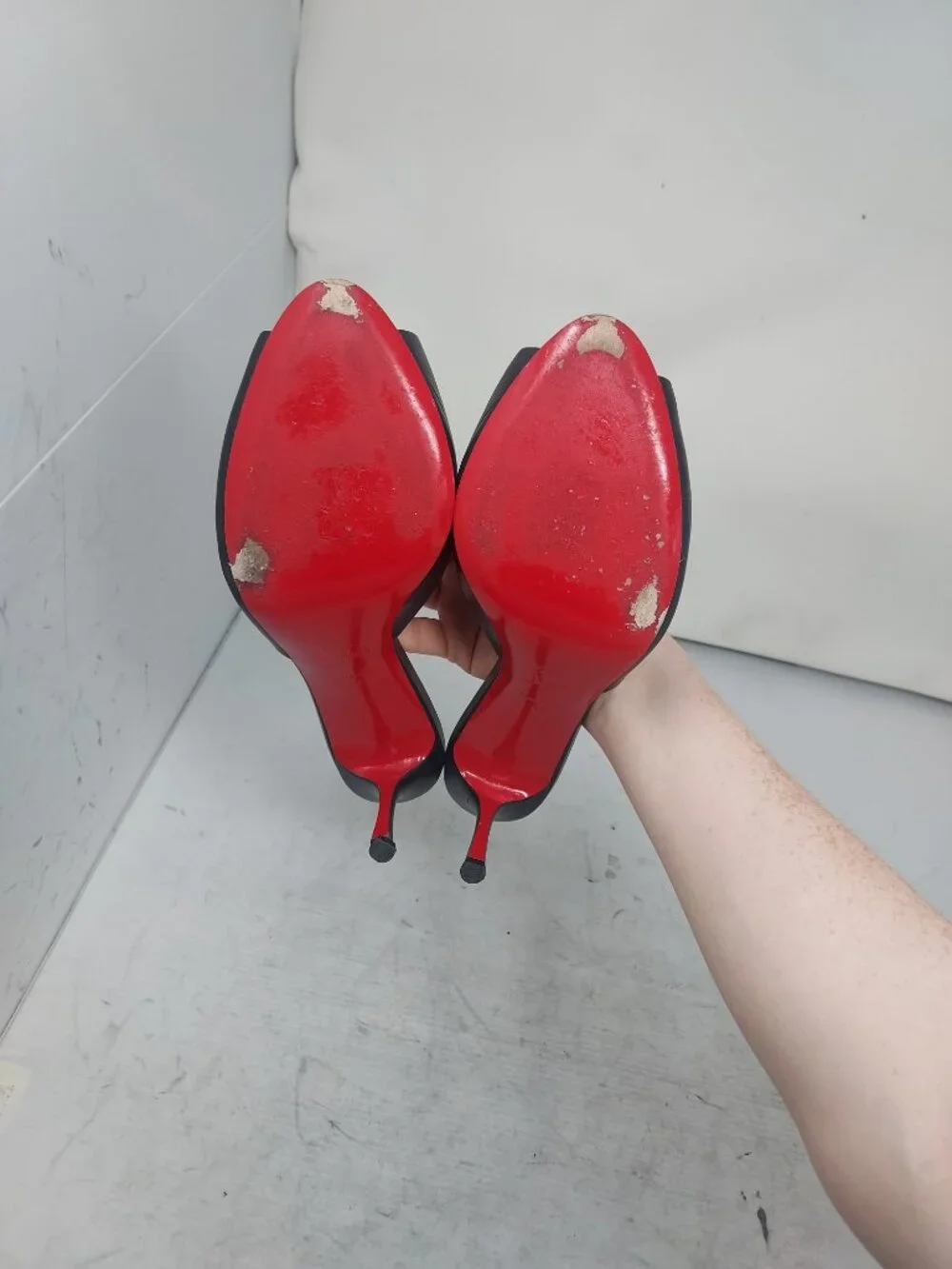 CHRISTIAN LOUBOUTIN Me Dolly Leather Black Mule Sandal